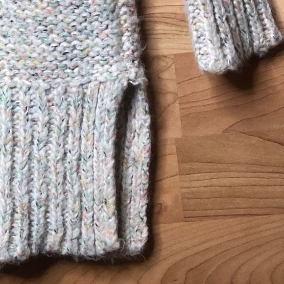 Ruby Moon Back Zip Crewneck Long Sleeve Sweater - Picture 4 of 13